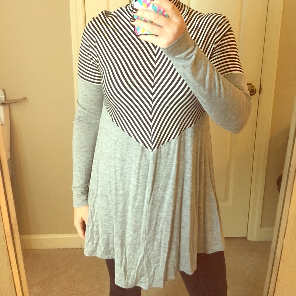 Stripe cotton shirt, great with leggings