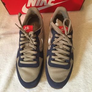 Nike Woman’s Internationalist