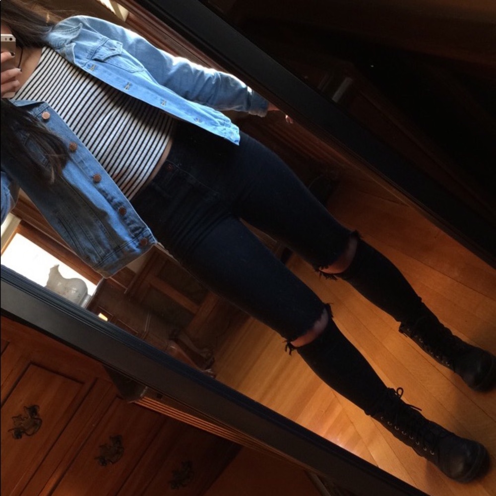 Black High Waisted Knee Rip Jeans