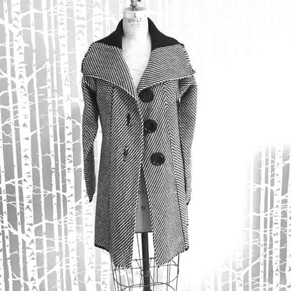 Jacket - Picture 1 of 6