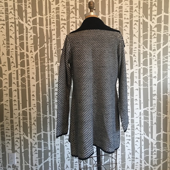 Jacket - Picture 3 of 6