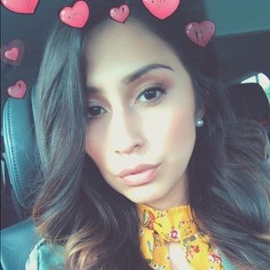 Meet your Posher, Vikki