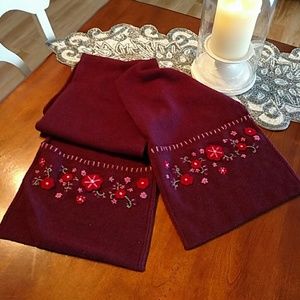 J.Jill GORGEOUS EMBROIDERED SCARF