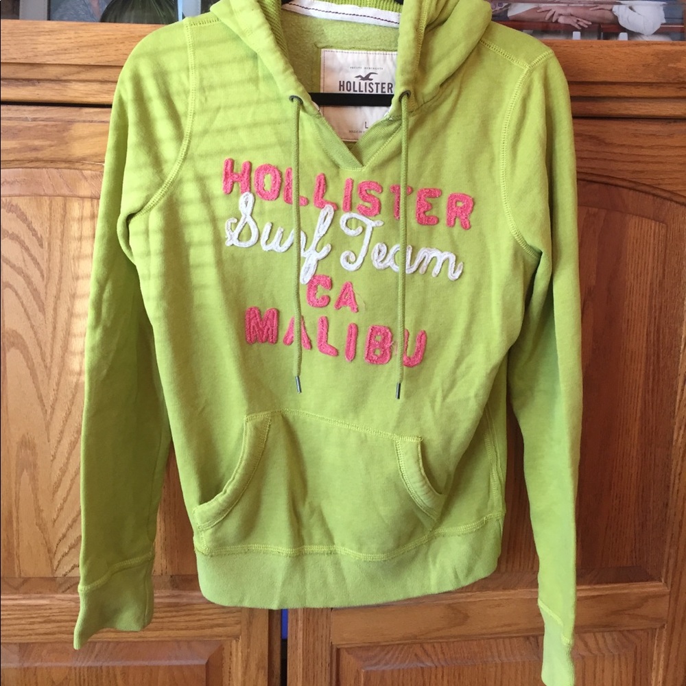 HOLLISTER sweatshirt!