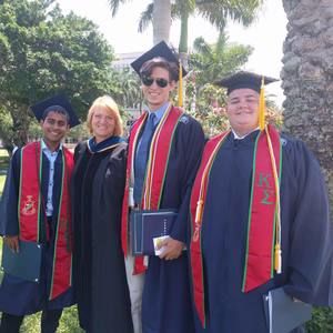 Meet your Posher, Pierce