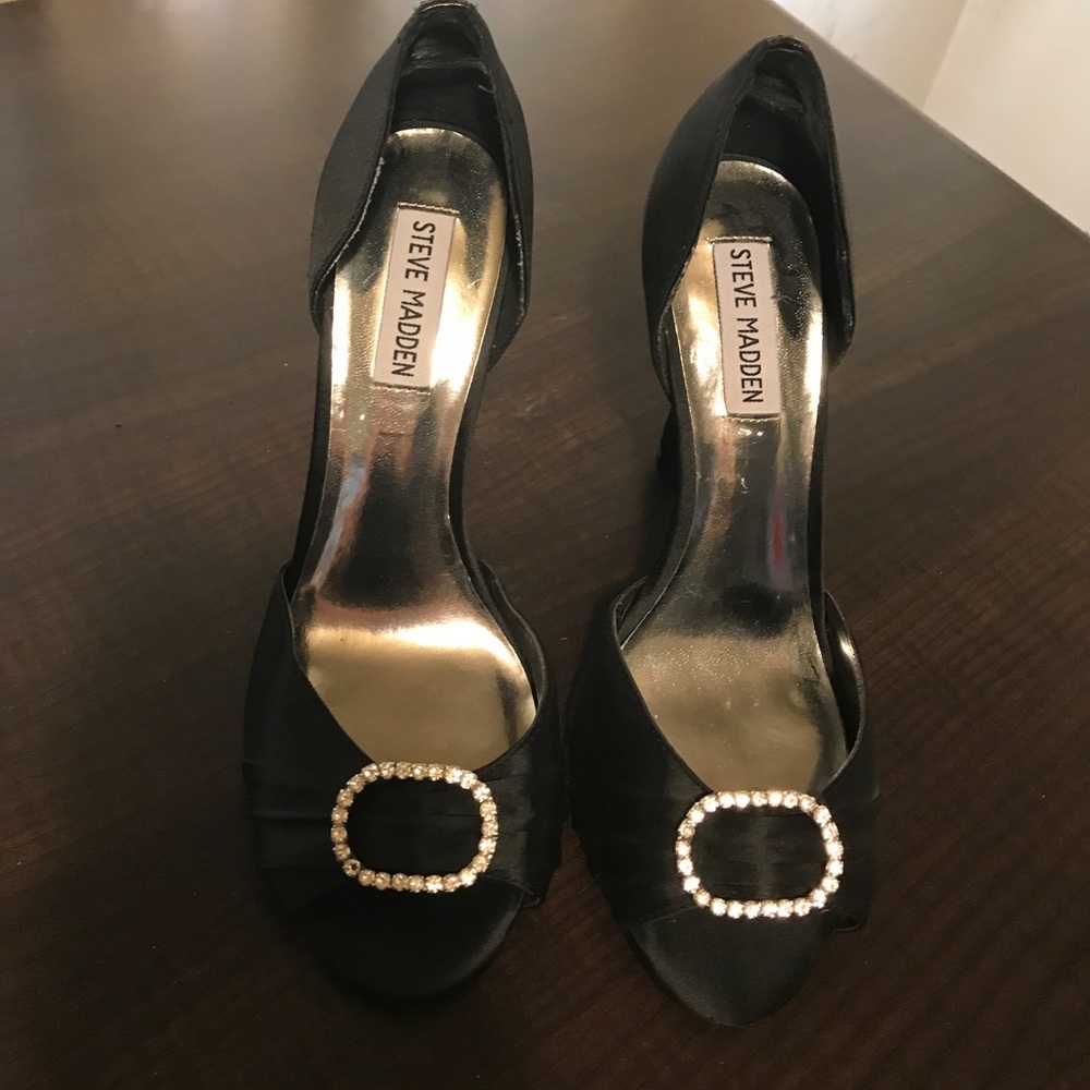 Steve Madden brand new satin black heels