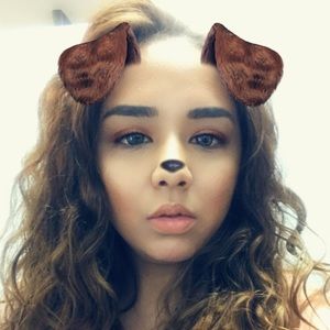 Meet your Posher, Nidia