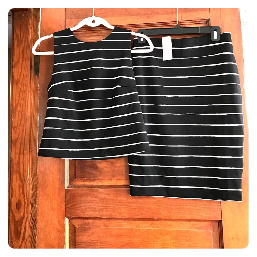 Banana Republic skirt and top set