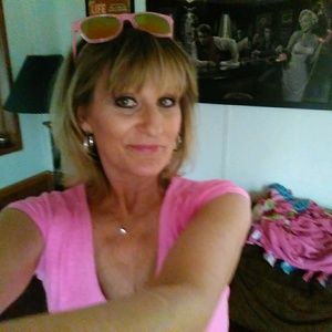 Meet your Posher, Lori