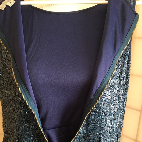 ISSI Navy blue sleeveless sequined dress - Picture 6 of 8