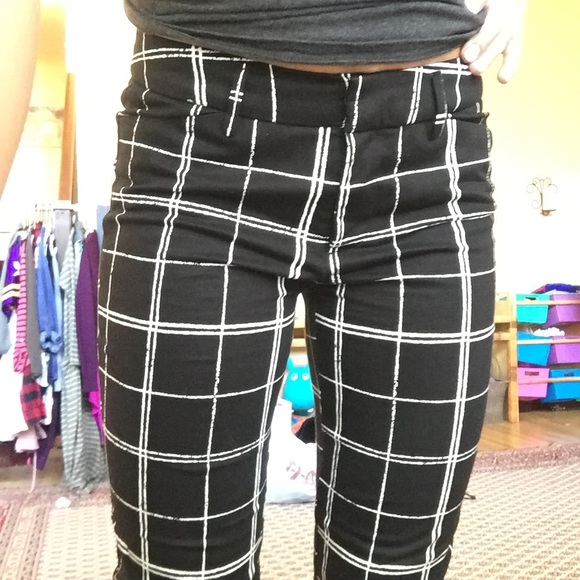 Designed Work Pants - Picture 3 of 6