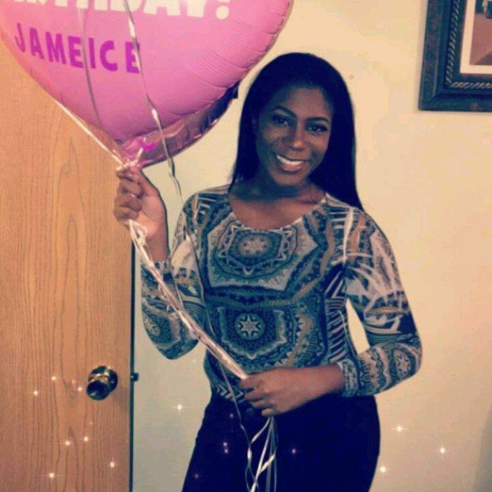 Meet your Posher, Jameice