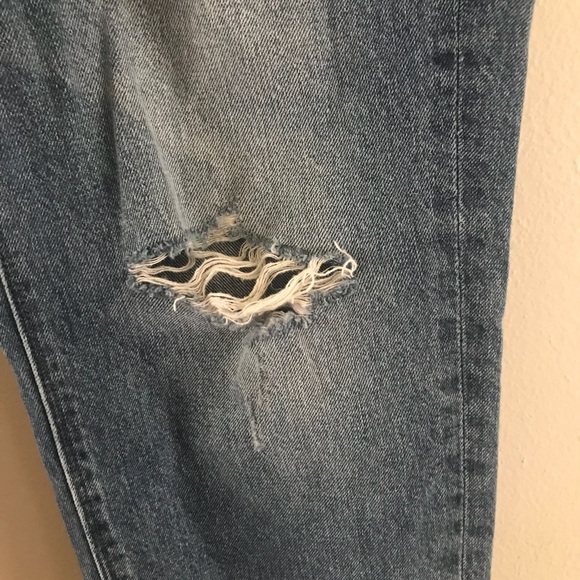 Madewell Distressed Boyfriend Jean - Picture 2 of 8