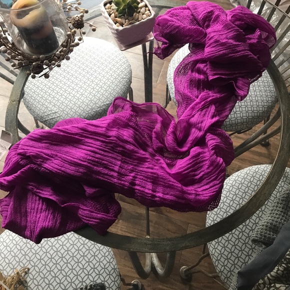 Two Ann Taylor Scarfs Scarves - Picture 3 of 3