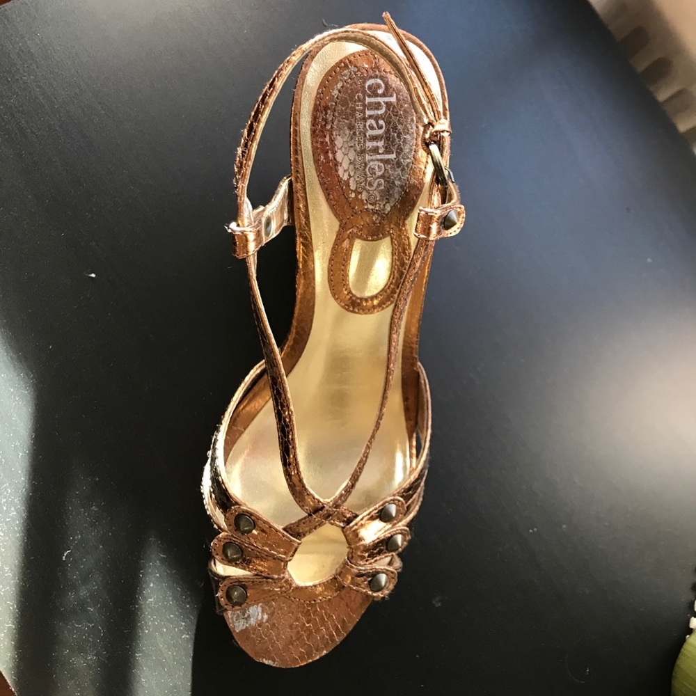 Woman shoes