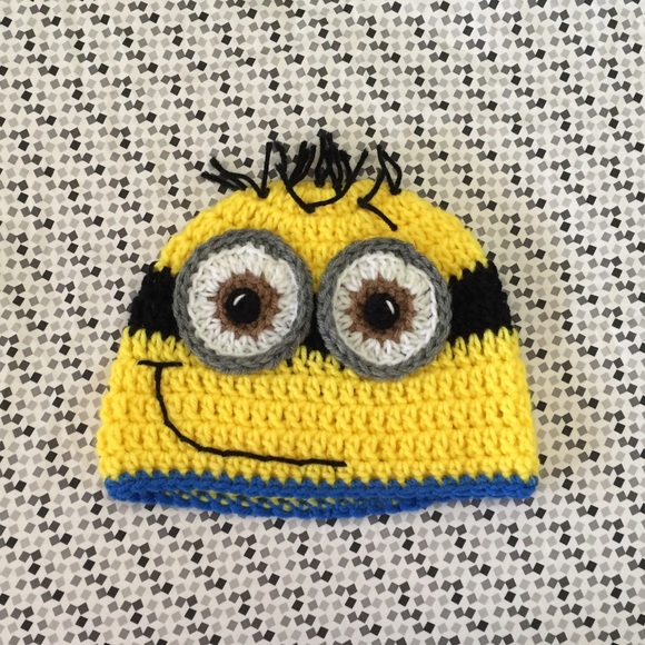Despicable Me Minion Crochet Hat - Picture 1 of 2