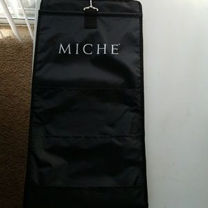 Miche closet organizer
