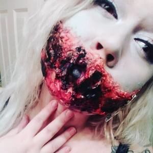 Meet your Posher, Halie