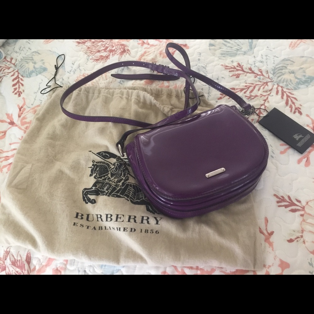 Burberry purse patent leather new with tags