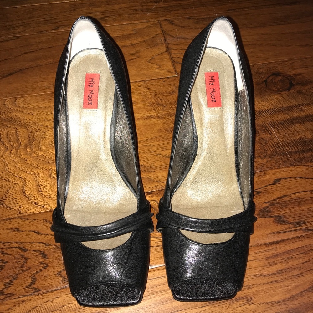Miz Mooz Zaza black wedges size 10
