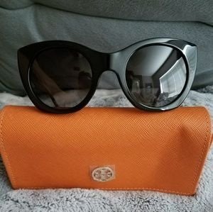 EUC Tory Burch Cat Eye Sunglasses