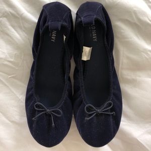 Navy blue velvet flats