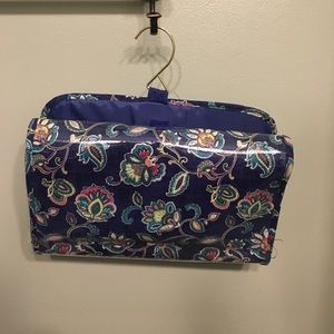 Travel hanging organizer
