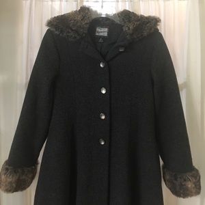 Girls size 16 Rothschild Coat