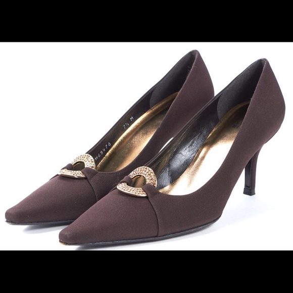 STUART WEITZMAN Chocolate Satin Heels - Picture 1 of 7