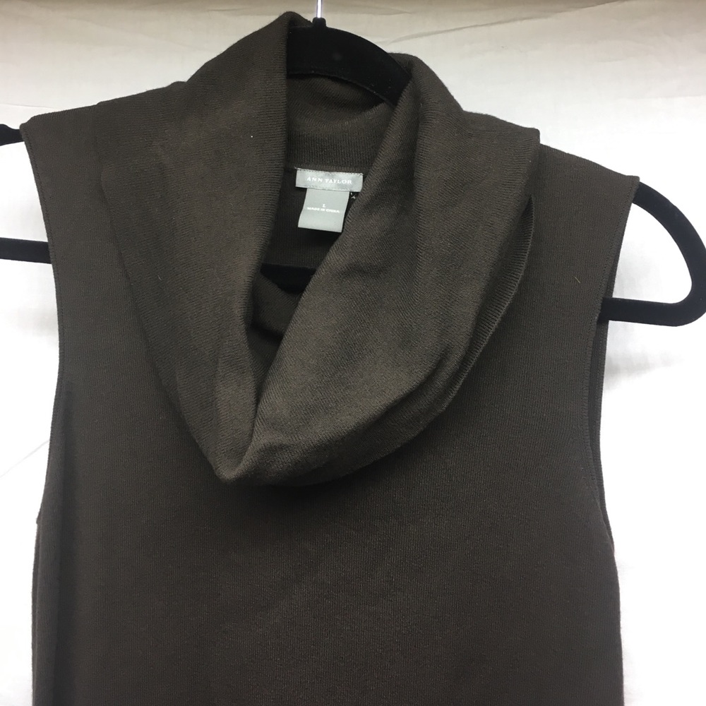 Ann Taylor brown knit cowl neck sleeveless top