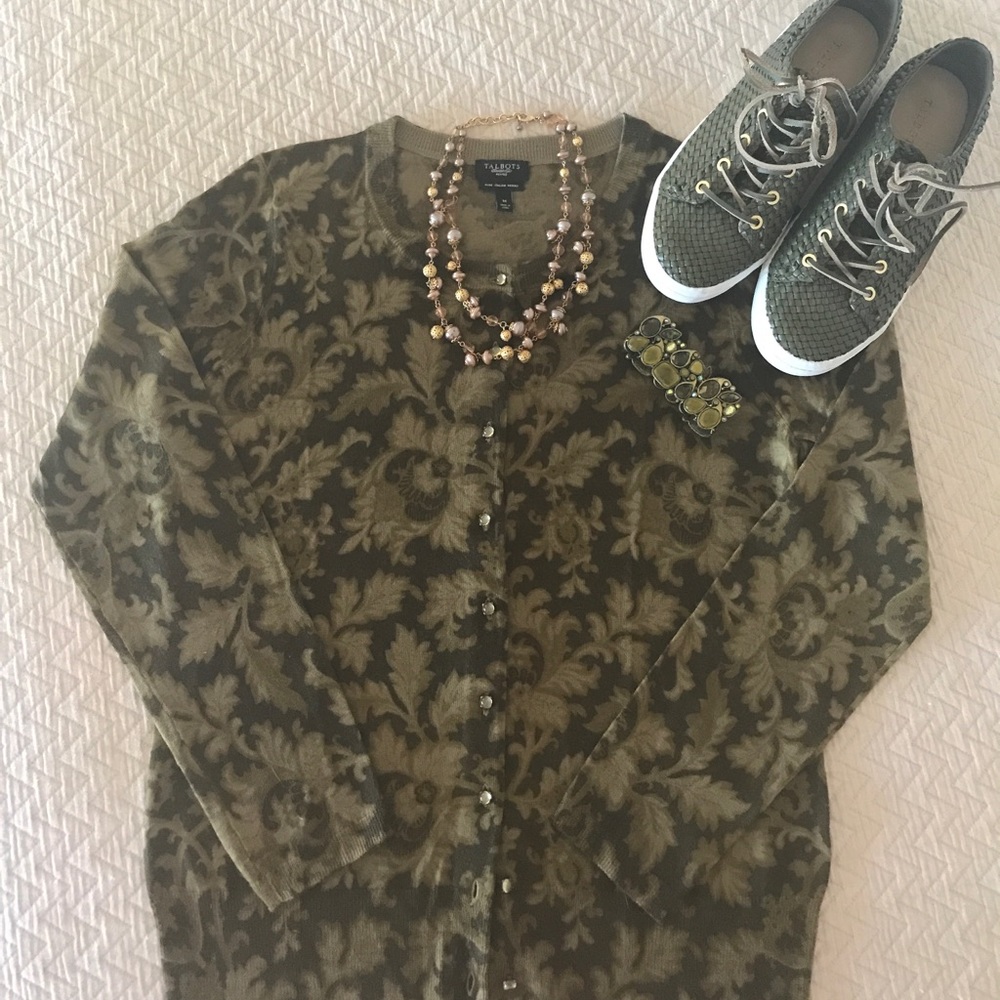 🚫SOLD🚫Talbots merino wool cardigan size M