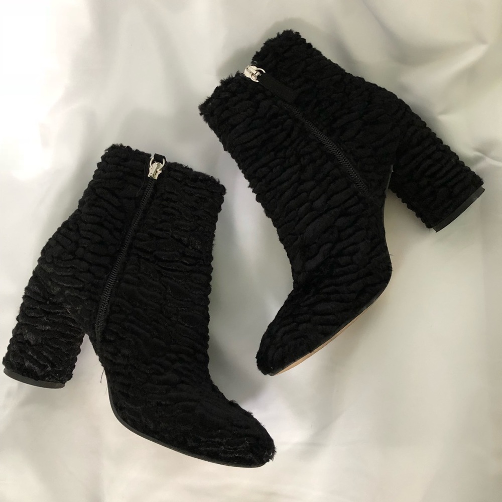 Zara Black suede textured booties