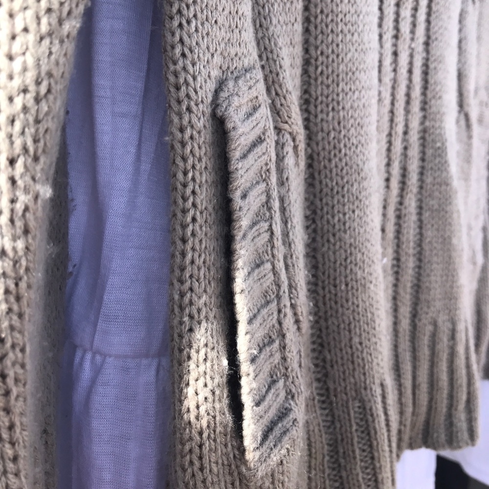 Sweater - Picture 2 of 4