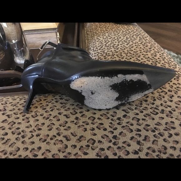 Burberry horseferry ankle boots