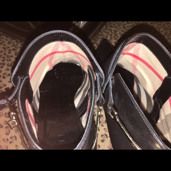 Burberry horseferry ankle boots