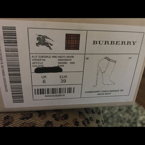 Burberry horseferry ankle boots