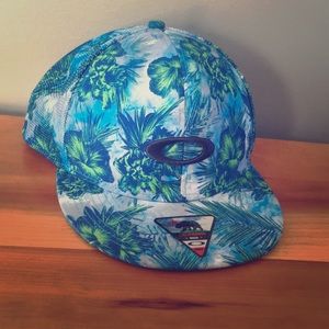 Tropical hat