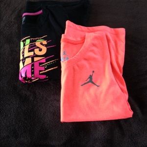 2 girls t-Shirts