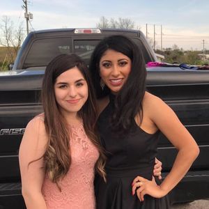 Meet your Posher, Elizabeth