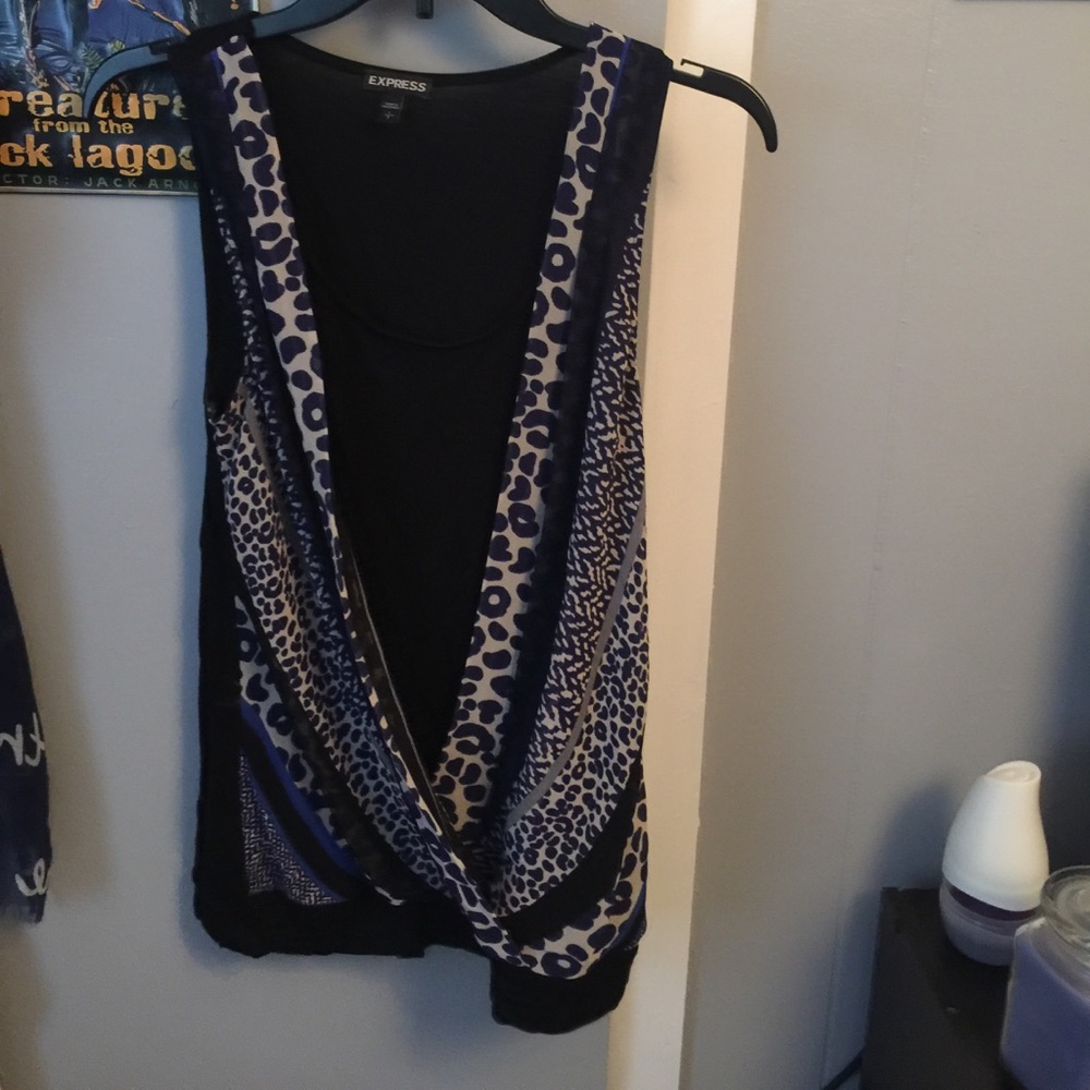 Sleeveless express top