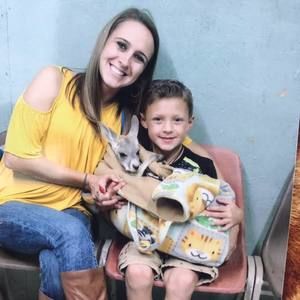 Meet your Posher, Lauren