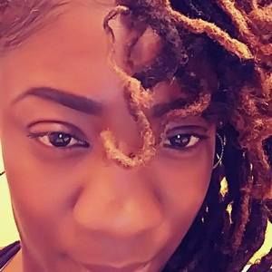 Meet your Posher, Alisha