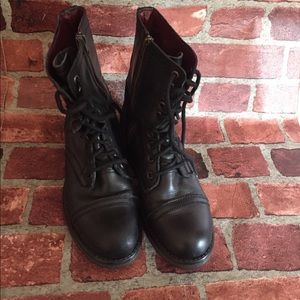Steve Madden Black Combat boots sz.8