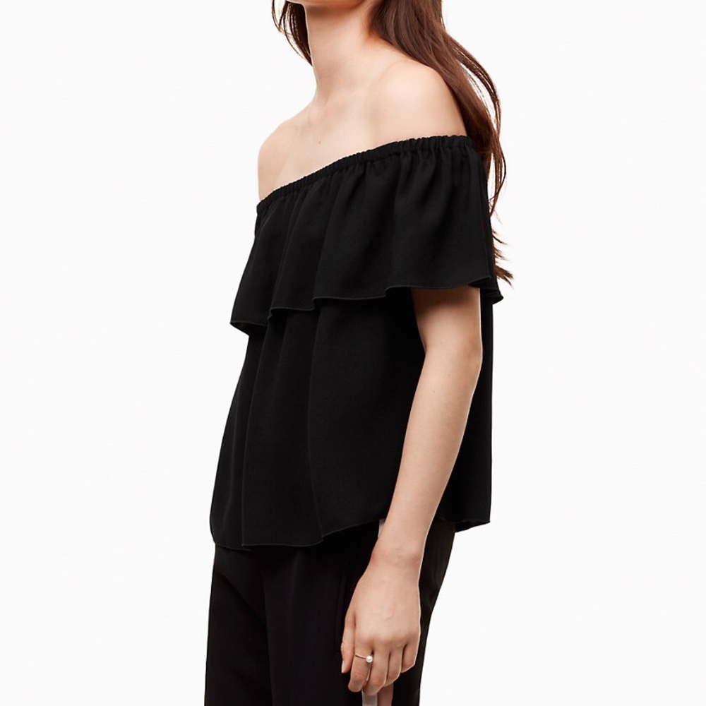 Wilfred Promener Off the Shoulder top