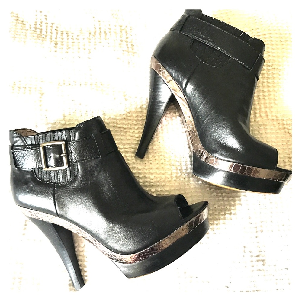 Steve Madden peep toe platform booties