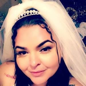 Meet your Posher, Cynthia