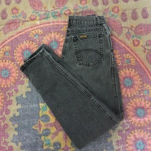 Men’s dark grey jeans