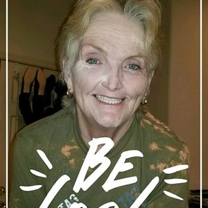 Meet your Posher, Carolyn