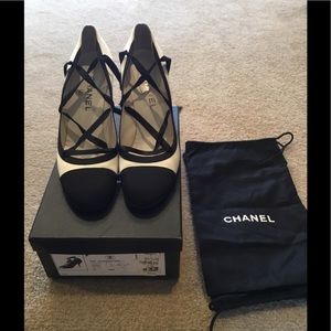 Chanel pumps white & black size 41