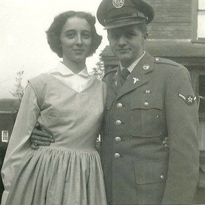 Meet your Posher, Rowena